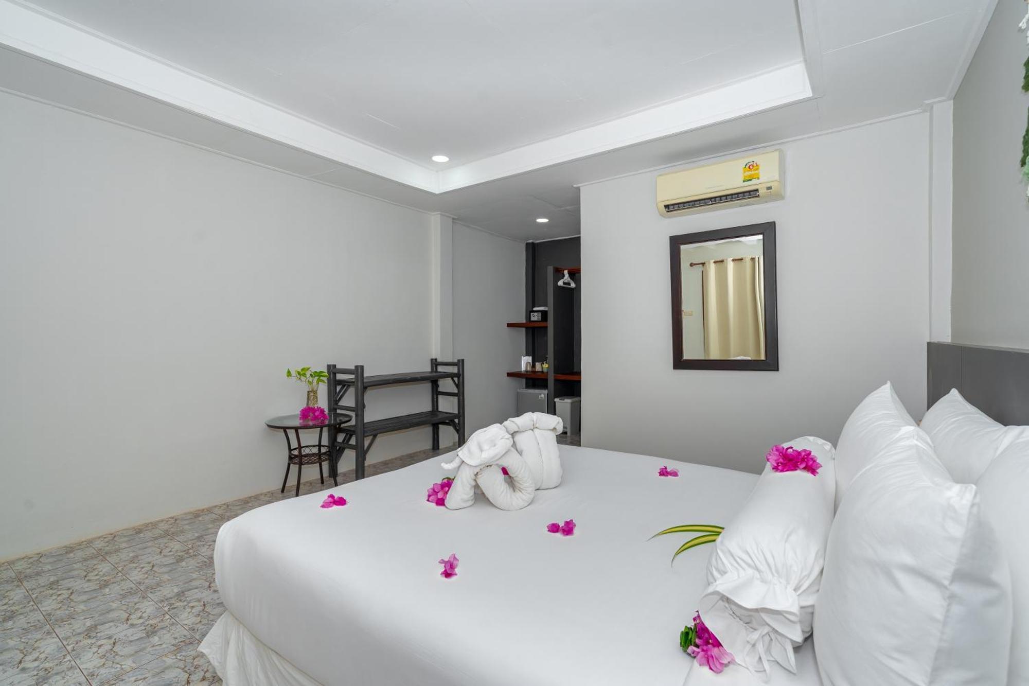 Lanta Beachfront Resort Ko Lanta Extérieur photo
