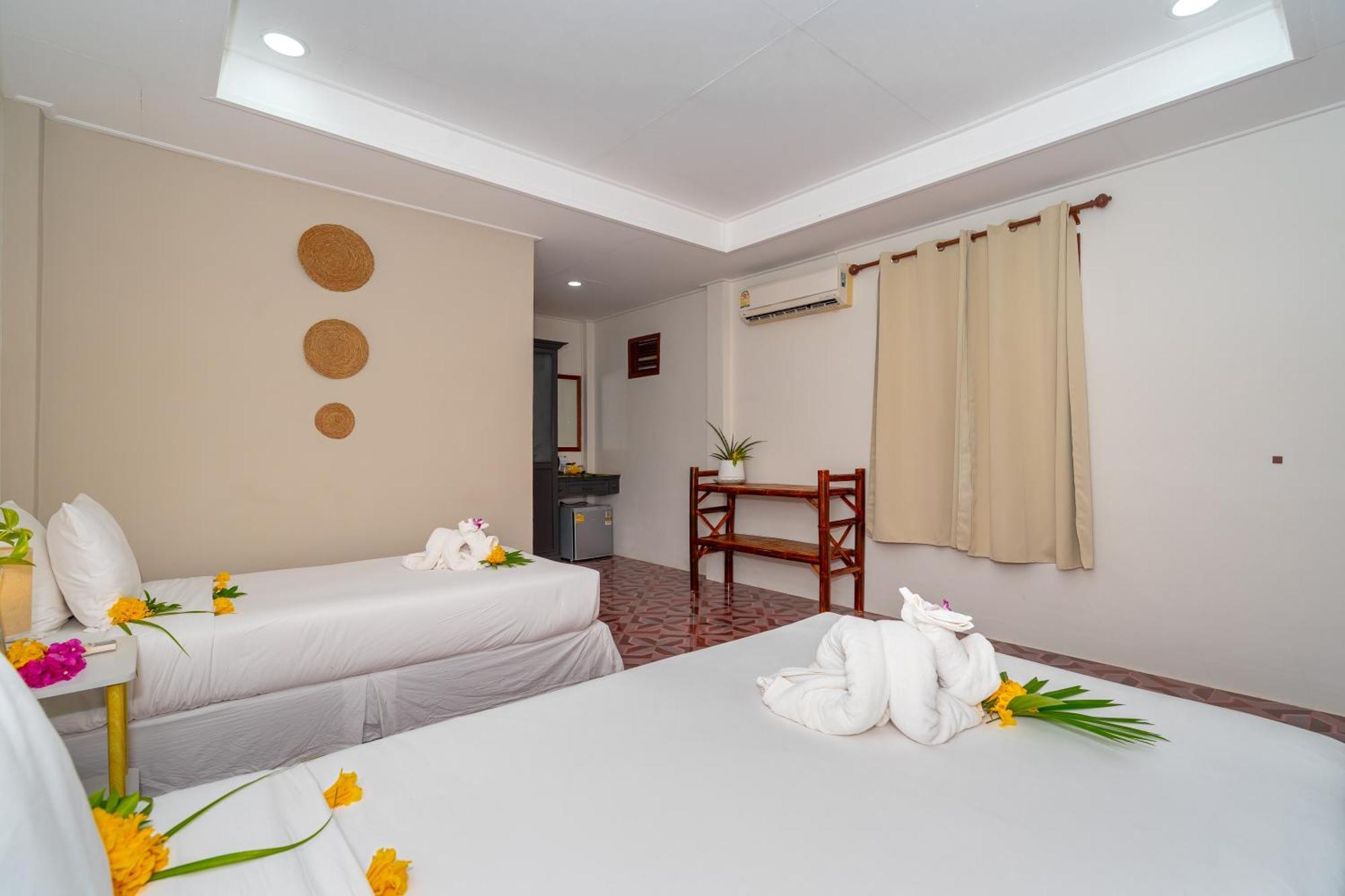 Lanta Beachfront Resort Ko Lanta Extérieur photo